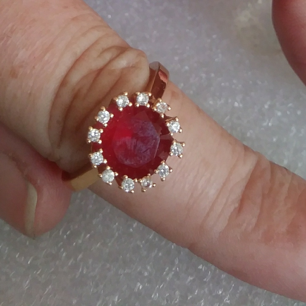 2-Ct. Brilliant Ruby/Diamond Halo - 14K Ring